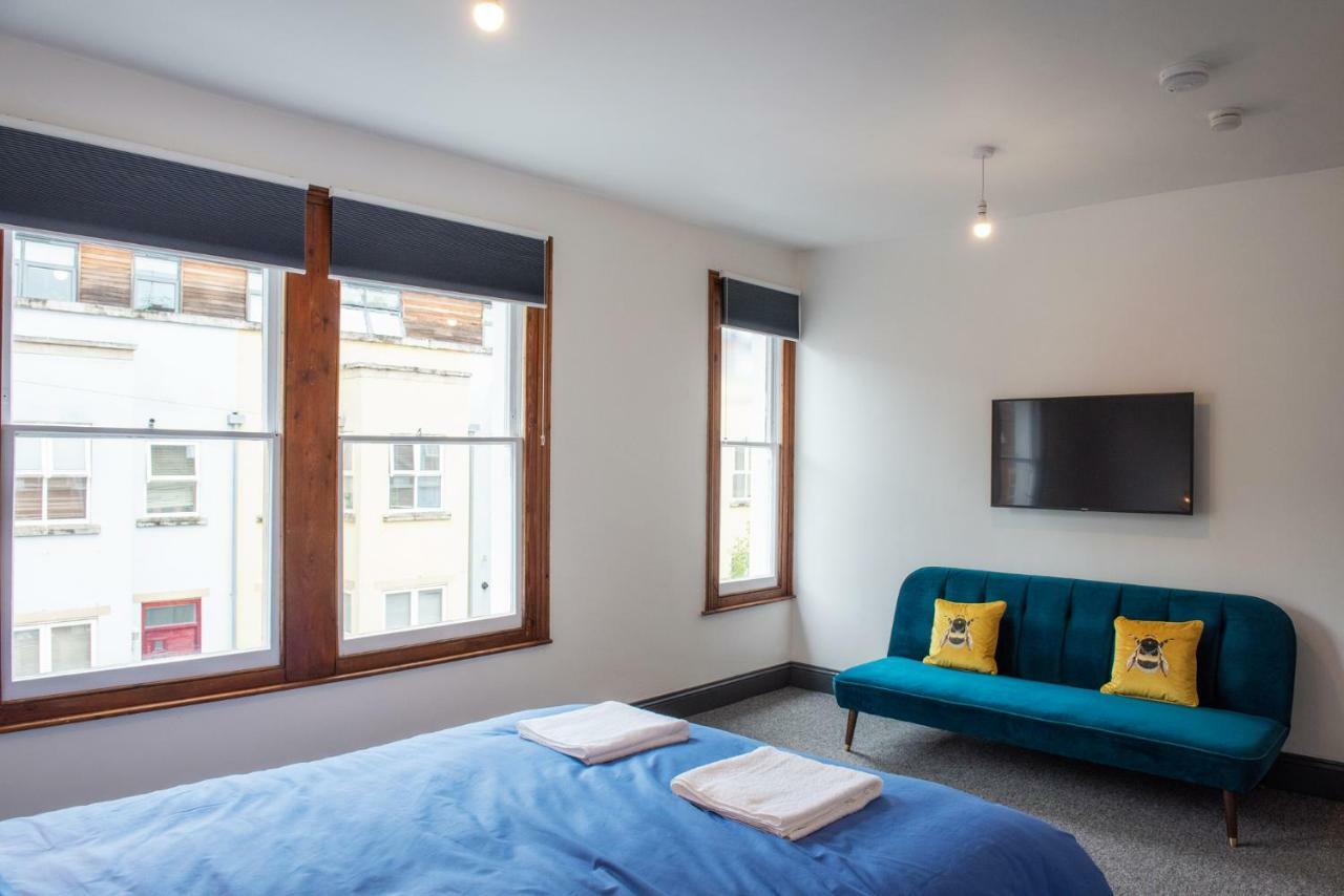144 Lower Cheltenham Place Hotel Bristol Bagian luar foto