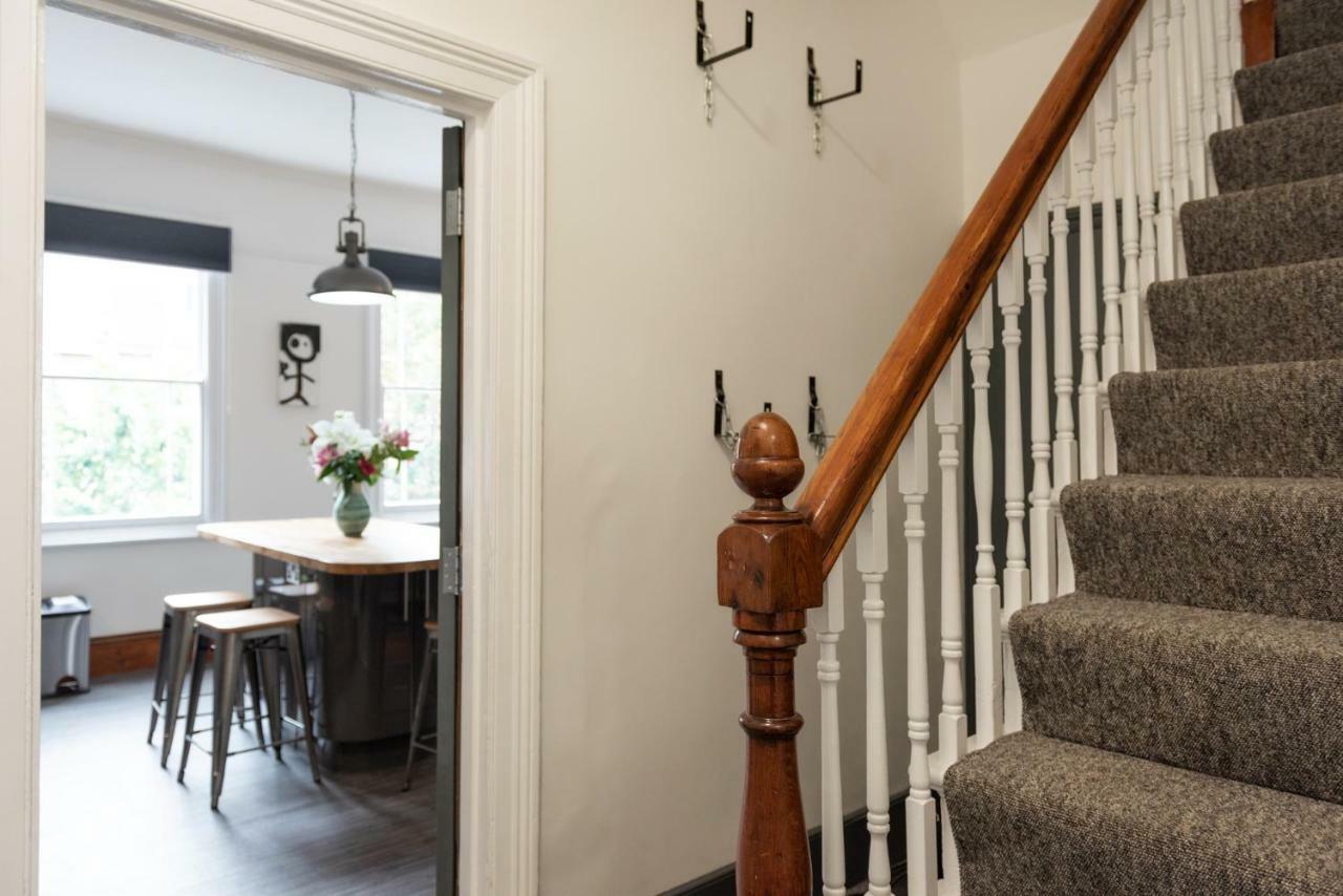 144 Lower Cheltenham Place Hotel Bristol Bagian luar foto