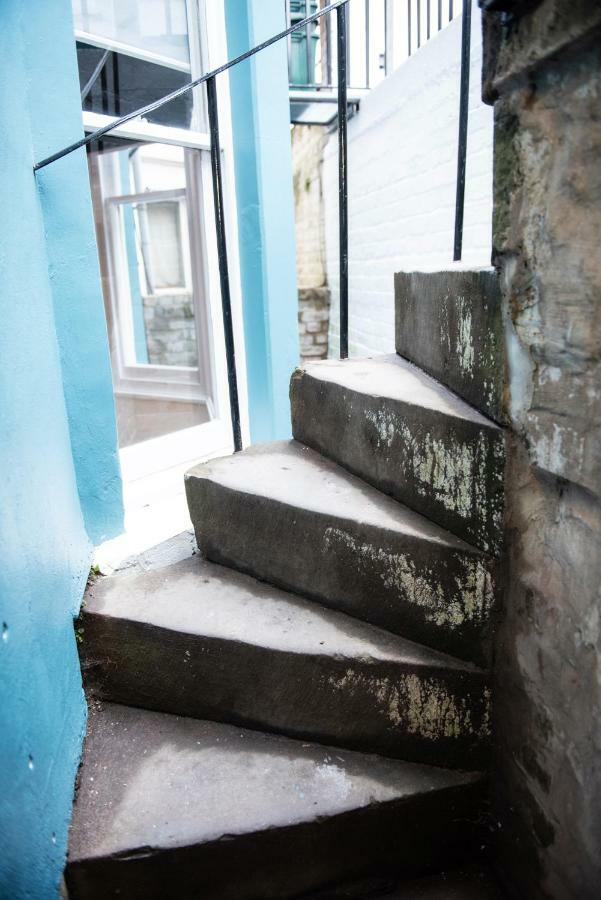 144 Lower Cheltenham Place Hotel Bristol Bagian luar foto